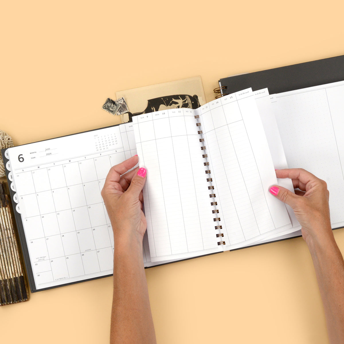 2024 Vertical Weekly Planner, Midnight