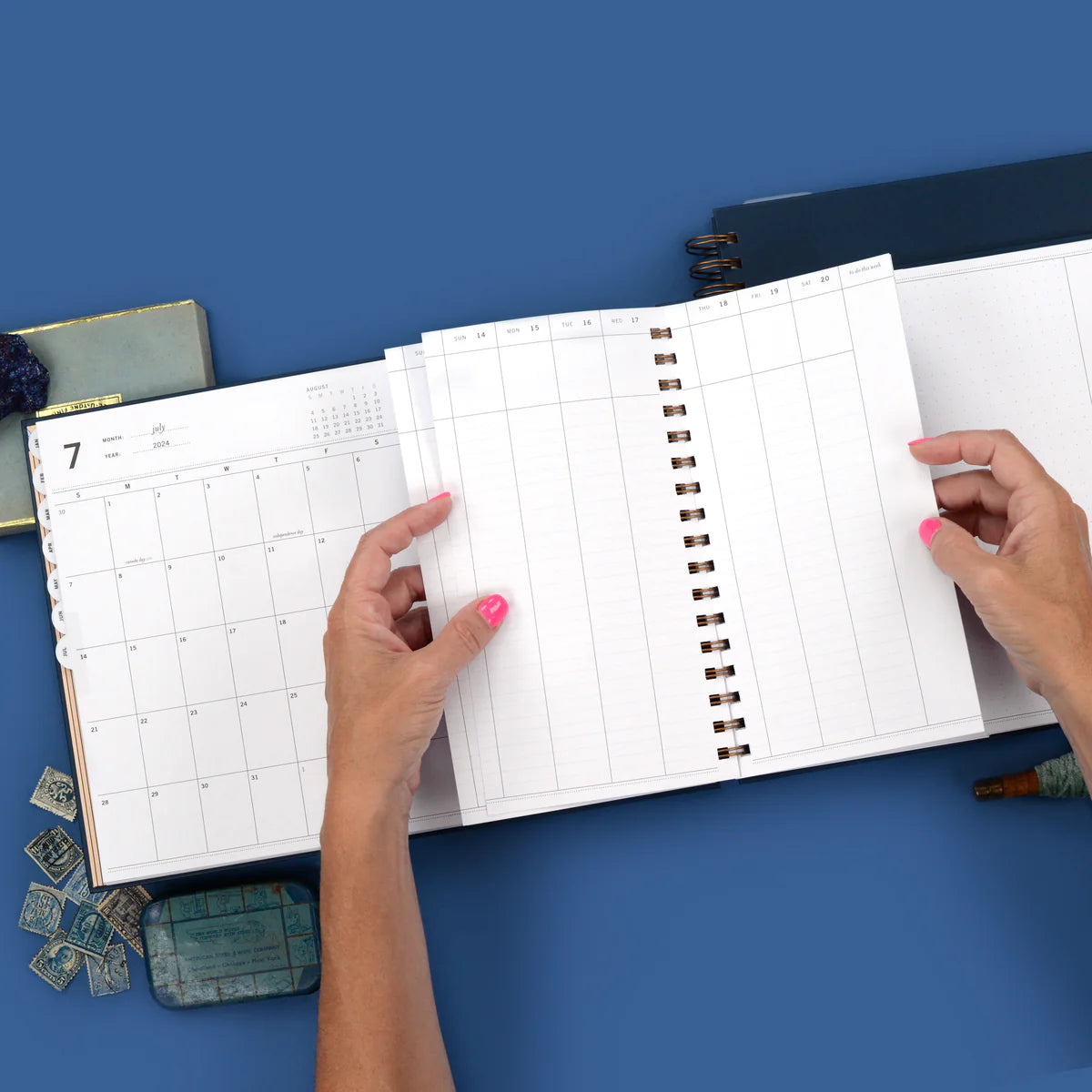 2024 Vertical Weekly Planner, Ocean Breeze